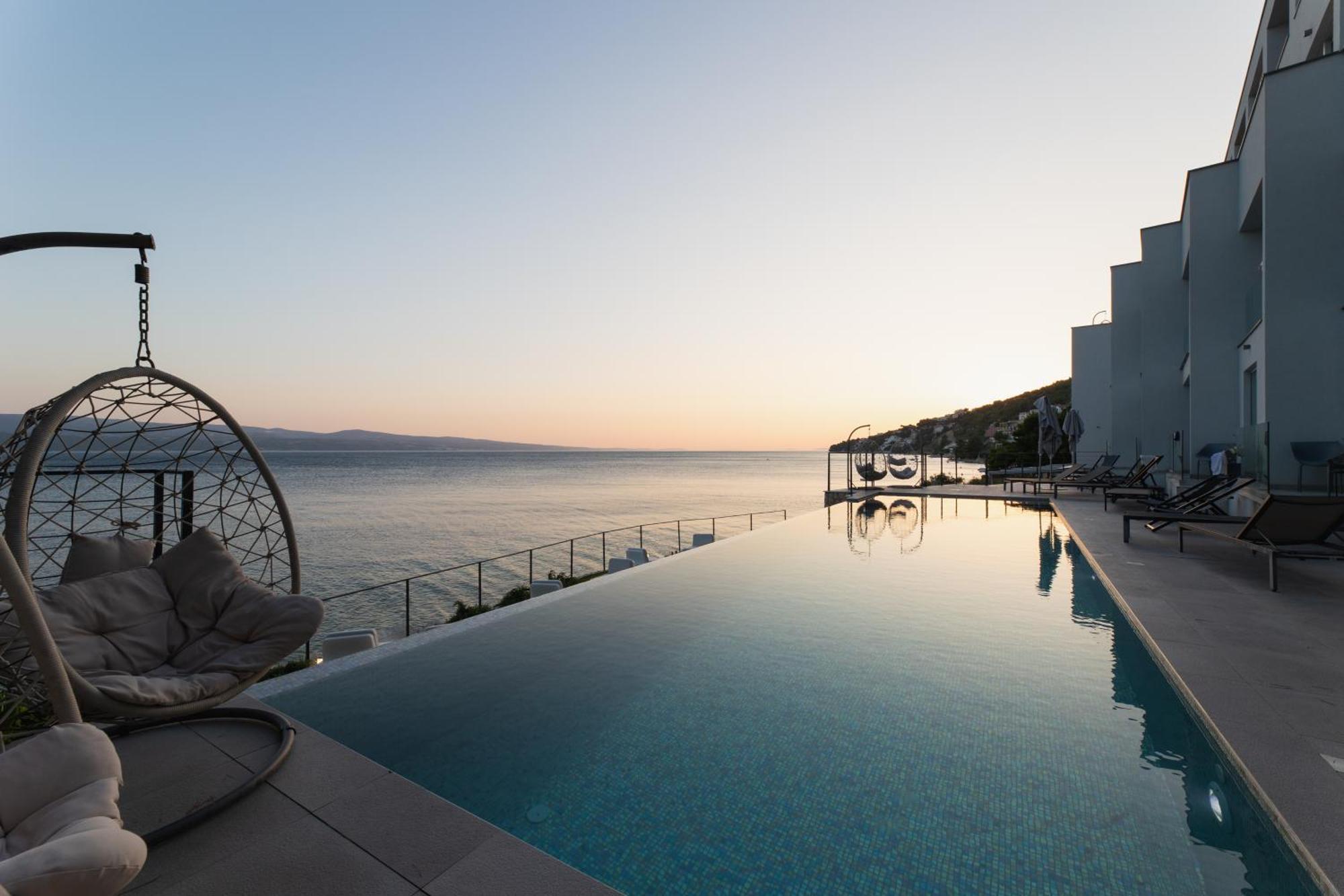 Hotel Saint Hildegard Omiš Esterno foto